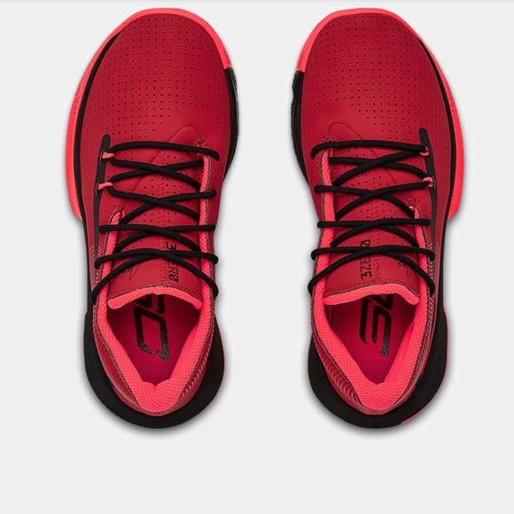 Under Armour SC 3Zero III Boys Sneakers Red Sz 5 - Picture 3 of 8